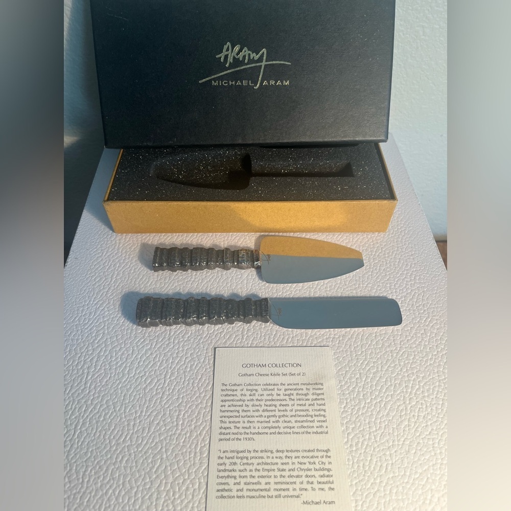 Michael Aram Black Cheese Knife Set - the Gotham collection - Picture 6 of 7